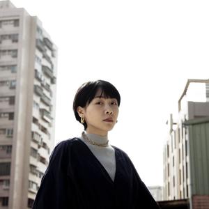 唐依童